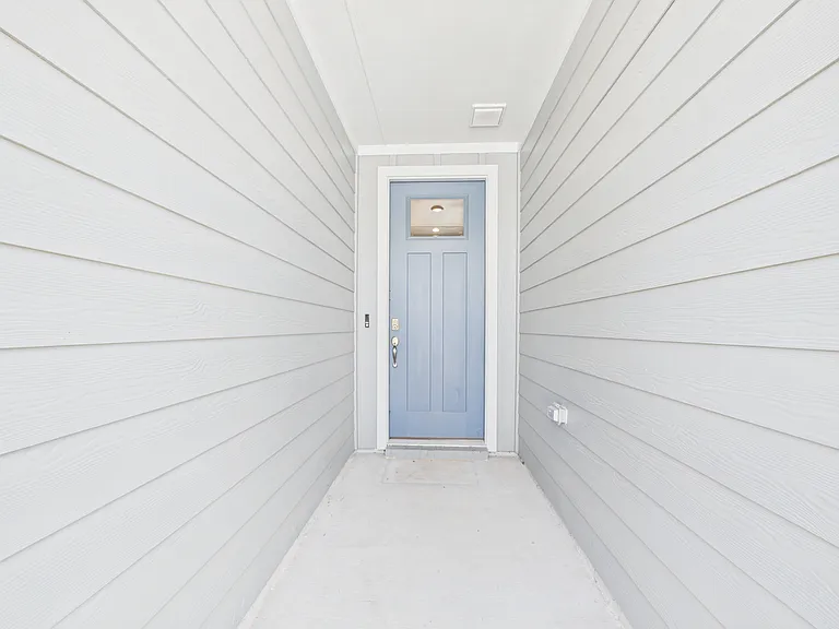 2304 Blackcap St — Photo 37