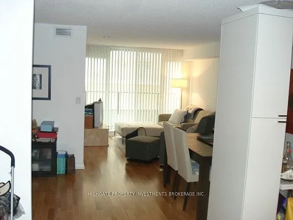 111 Elizabeth St #619 — Photo 3
