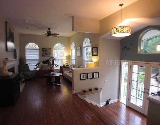 3rd image of 229 Ogden St