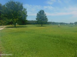 112 Prentiss Riggs Rd, Cove City, NC 28523