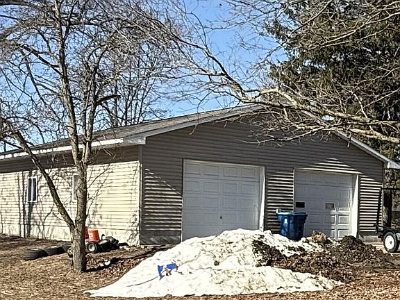 2nd image of 116 S Reinberg Ave