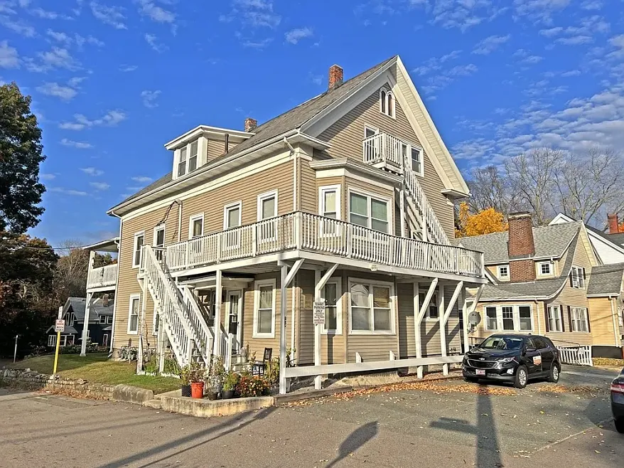 285 W Elm St #3