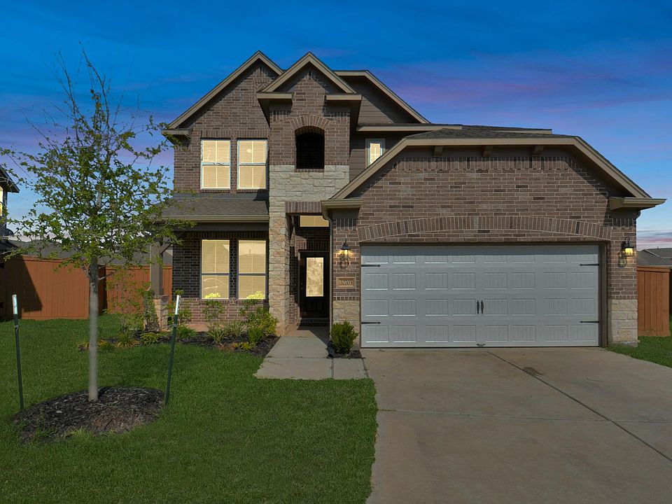 1st image of 32703 Oak Heights Ln