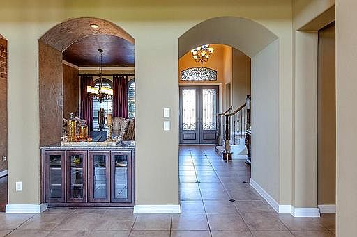 3rd image of 4626 La Escalona Dr