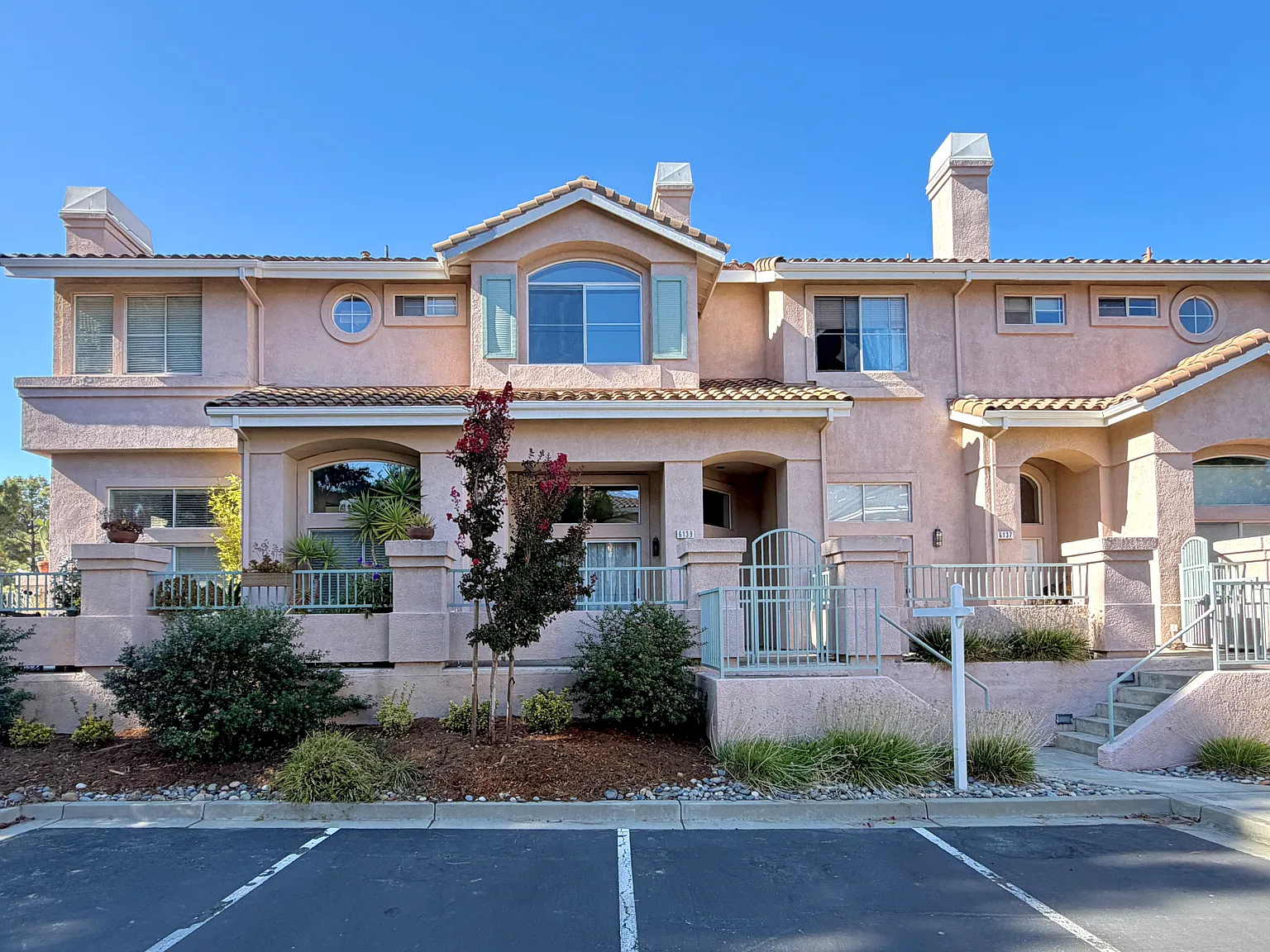3 bed, 1514 sqft, $4,000 — Photo 3