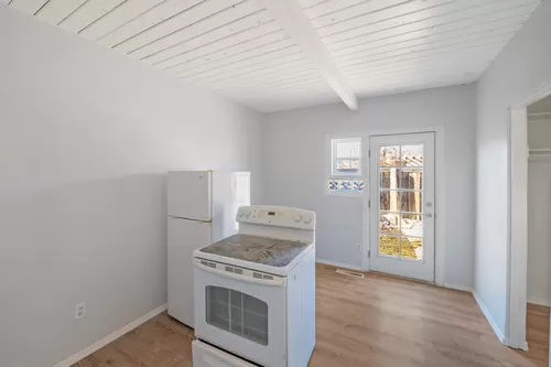 Top End, Remodeled 1 Bedroom Near UNM and CNM Photo 1