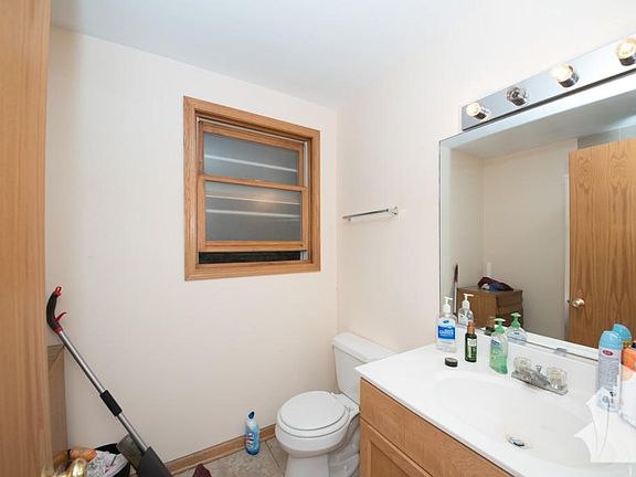 3rd image of 1458 W Cortez St APT 2A