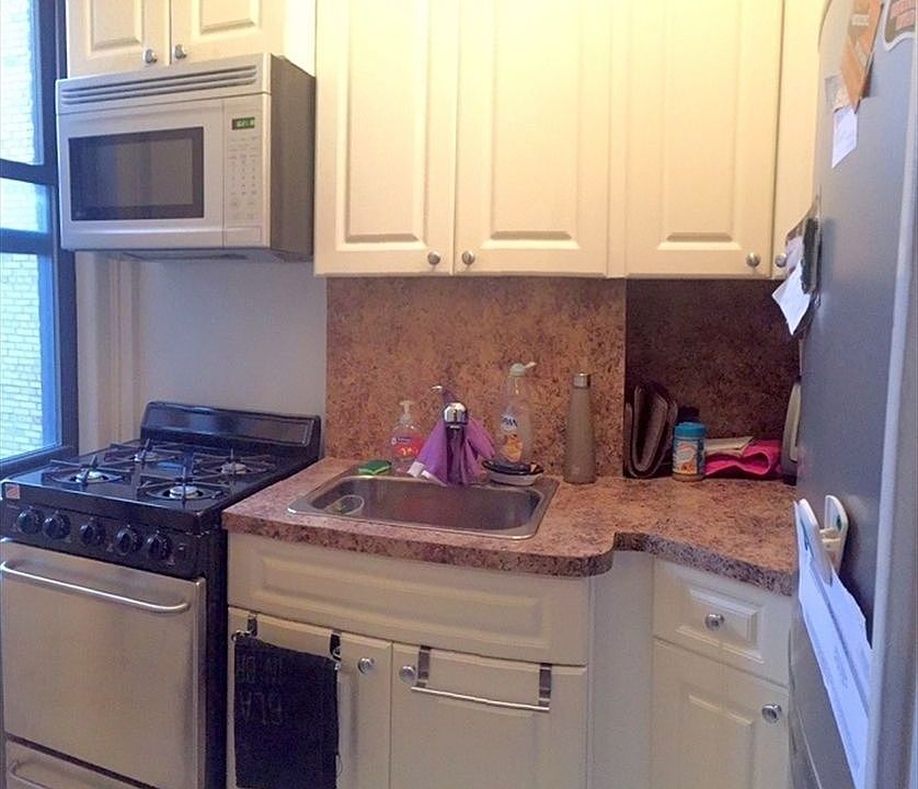 1st image of 311 E 72nd St APT 15A
