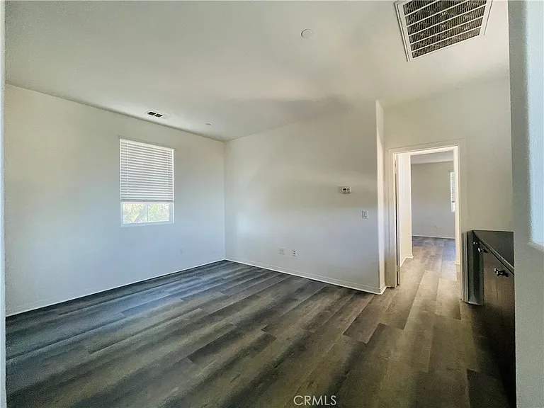 808 S Gladys Ave — Photo 7