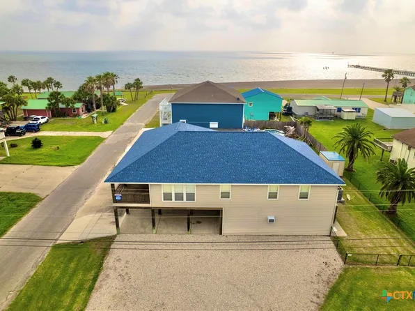 106 Harrison Ave, Port O Connor, TX 77982
