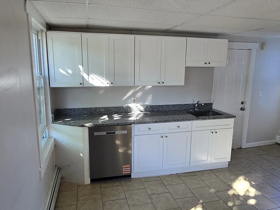172 Park Ave #2
