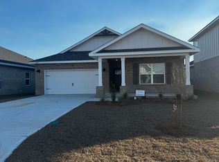 8057 Fir Tree Dr, Milton, FL 32583