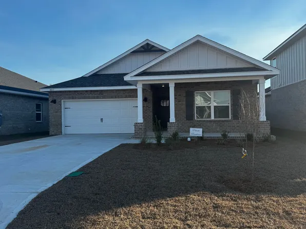 8057 Fir Tree Dr, Milton, FL 32583