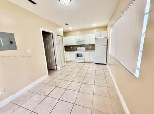214 Salamanca Ave #8, Miami, FL 33134