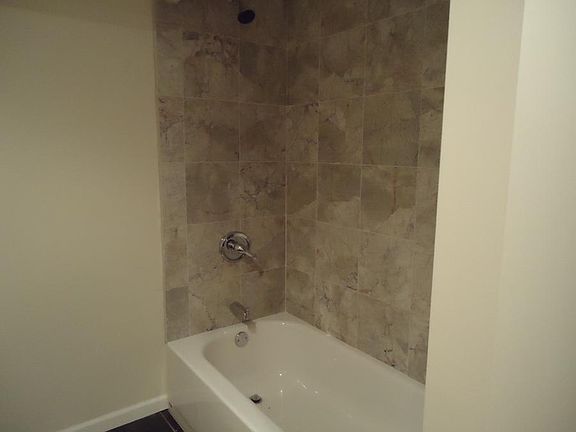 5th image of 5754 S Wabash Ave #G
