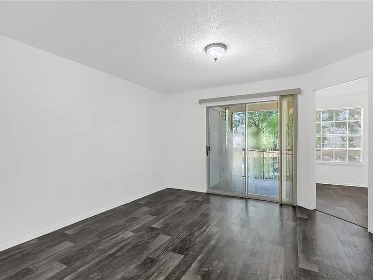 1964 Lake Atriums Cir #170 — Photo 10