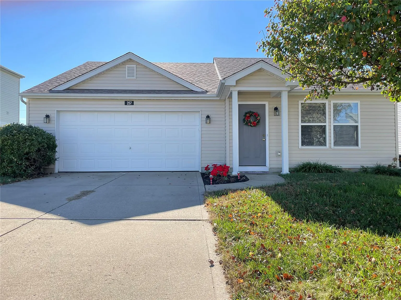 257 River Laurel Dr photo 1