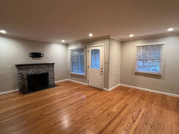 3rd image of 513 Messina Dr
