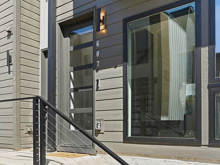 512 Gordon St — Photo 34
