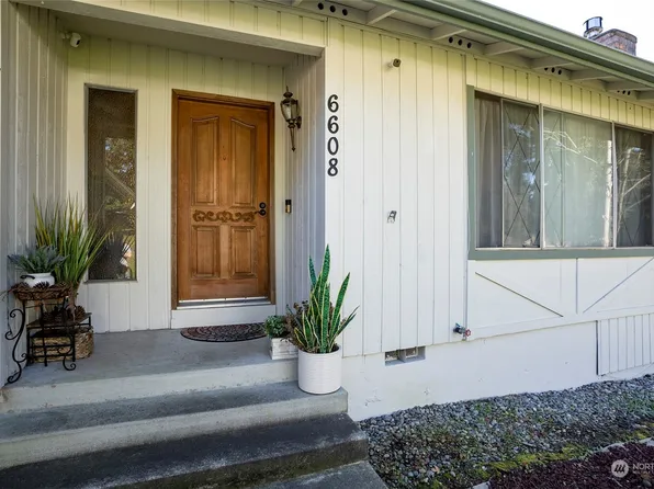 6608 54th Street Ct W, University Place, WA 98467
