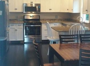 18 Fordway St, Derry, NH 03038