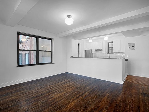 3rd image of 433 W 21st St APT 4F