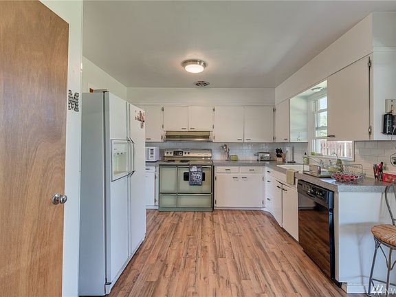 4th image of 22 S Gilmore Pl