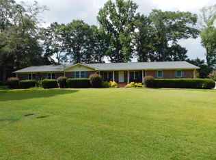 120 Lizzy Ln, Dothan, AL 36301