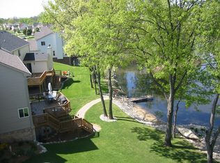 5421 Riverwalk Trl, Commerce Township, MI 48382