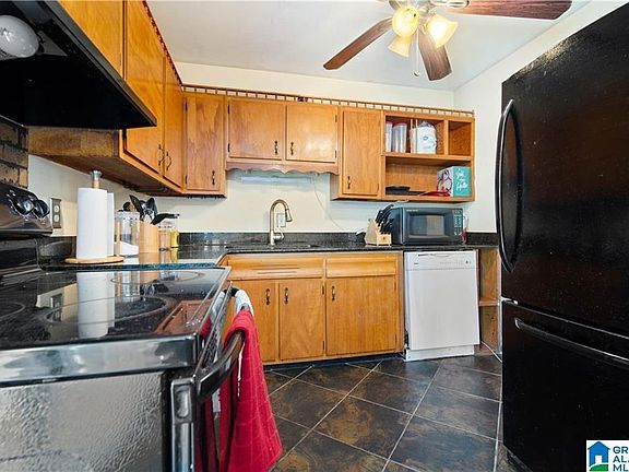 2nd image of 5310 Forest Park Dr
