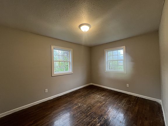 4th image of 963 Scott St