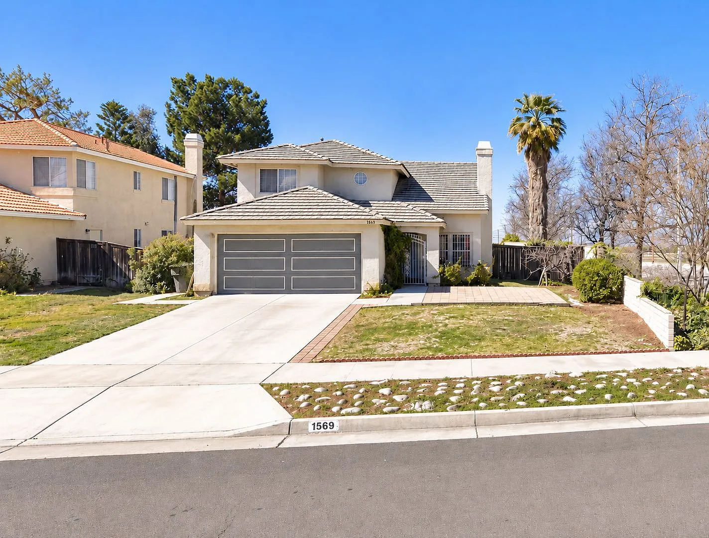 Charming 3-Bedroom Home in Redlands Neighborhood — Photo 1