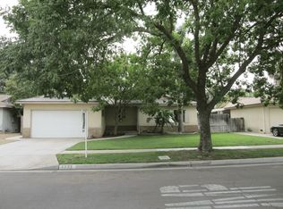 1727 E Los Altos Ave, Fresno, CA 93710