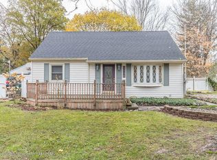 6946 Meese Dr, Lansing, MI 48911