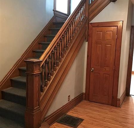 3rd image of 536 Euclid Ave