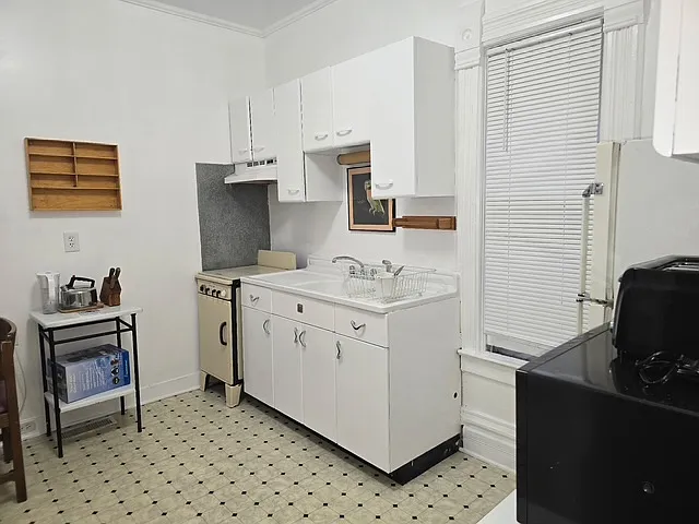 Studio, 500 sqft, $1,100 — Photo 4