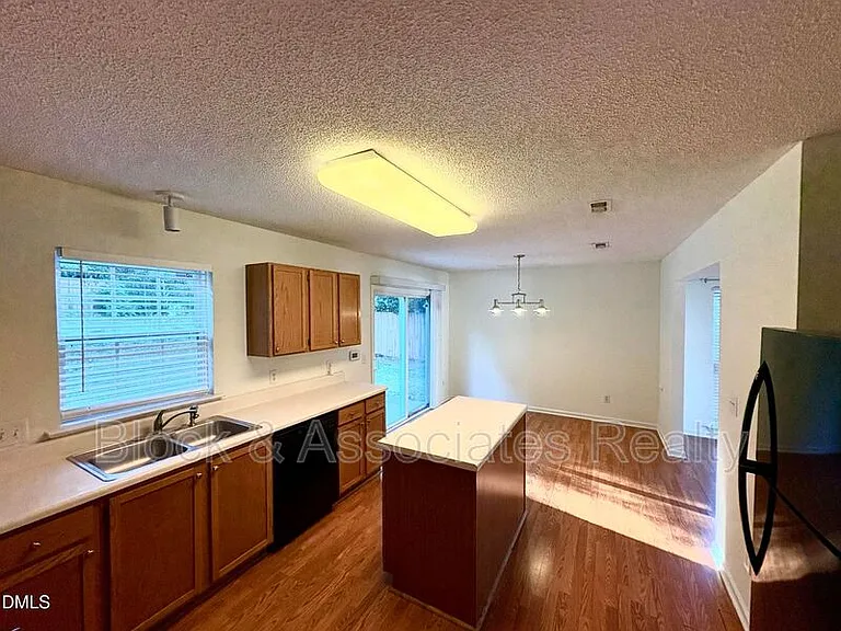 5100 Cardinal Grove Blvd — Photo 5