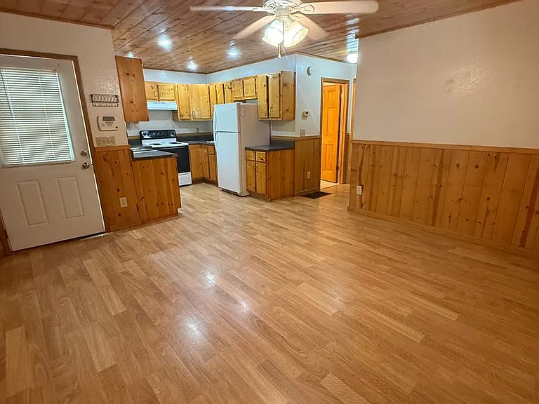 621 Talc Mine Rd #B — Photo 11
