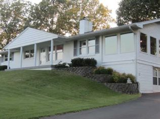 109 Lakeview Dr, Dickson, TN 37055