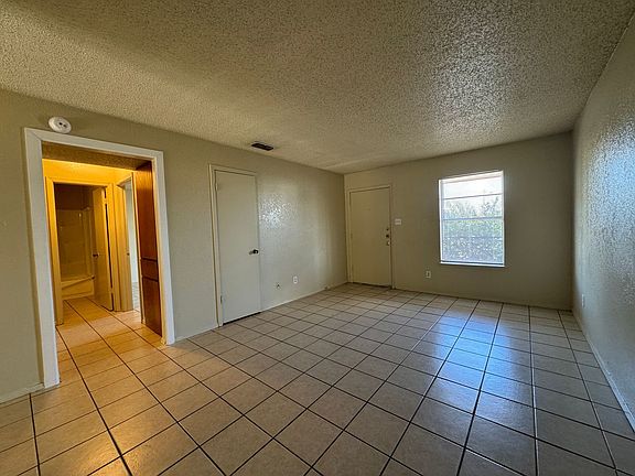3rd image of 2010 Cedarhill Dr APT D