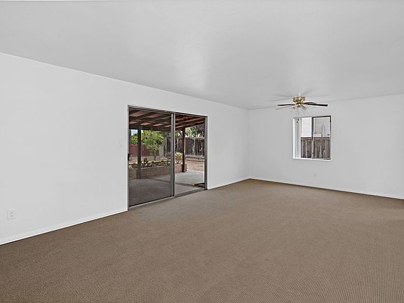 3rd image of 8401 San Carlos Dr