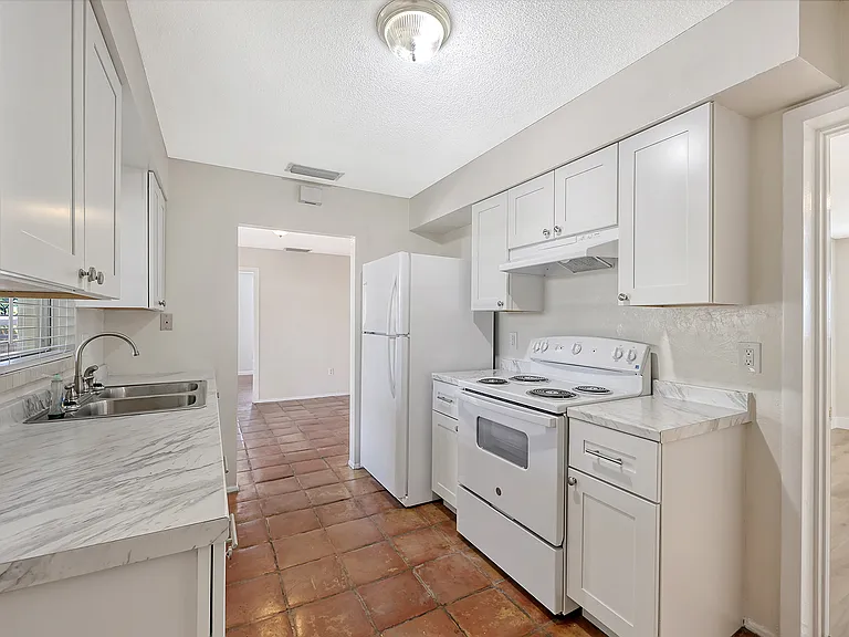 New kitchen