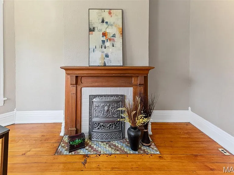 911 Grand Ave — Photo 10