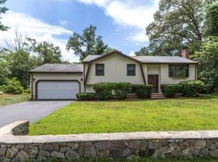 94 Central St, North Reading, MA 01864