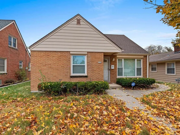 3708 N 57th St, Milwaukee, WI 53216