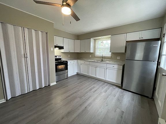 5th image of 115 Birch Dr #B