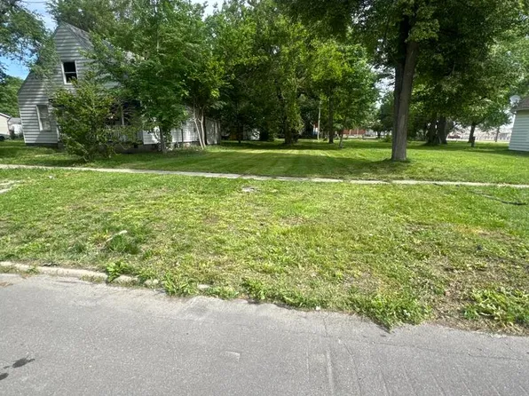 1521 E Matheny Ave, Springfield, IL 62702