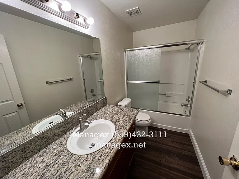768 Spruce Ave #102 — Photo 10