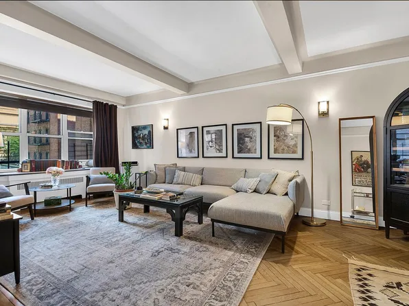255 Cabrini Blvd APT 1F, New York, NY 10040
