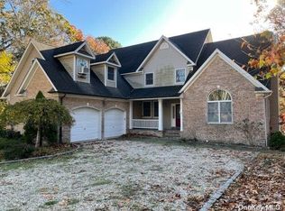 105 Brower Rd, Mattituck, NY 11952